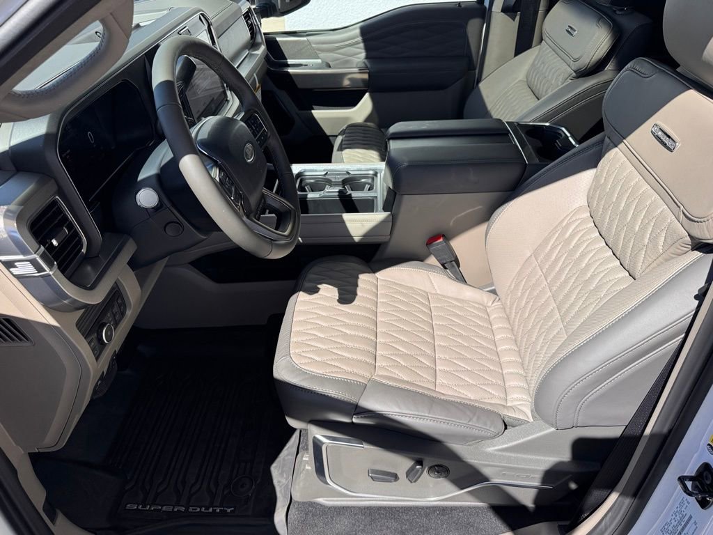 New 2026 Ford F450 Platinum w/ Platinum Plus Package image 16
