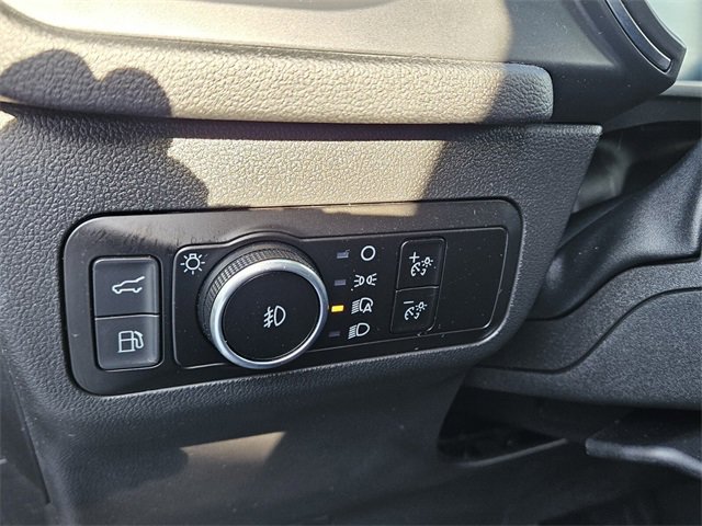 Used 2023 Ford Escape Platinum image 31