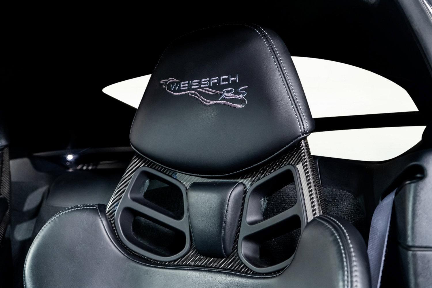 Used 2023 Porsche 718 Cayman GT4 RS w/ Weissach Package image 32