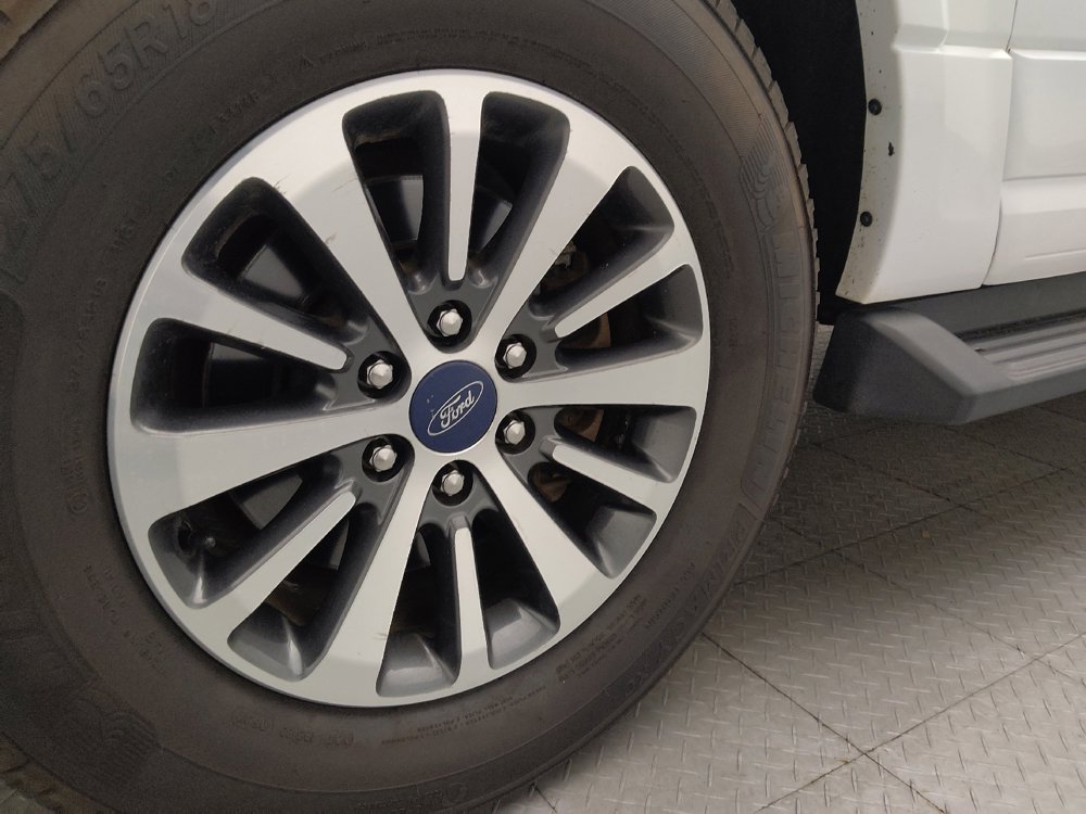 Used 2017 Ford Expedition EL XLT w/ Equipment Group 201A AWD/4WD image 31