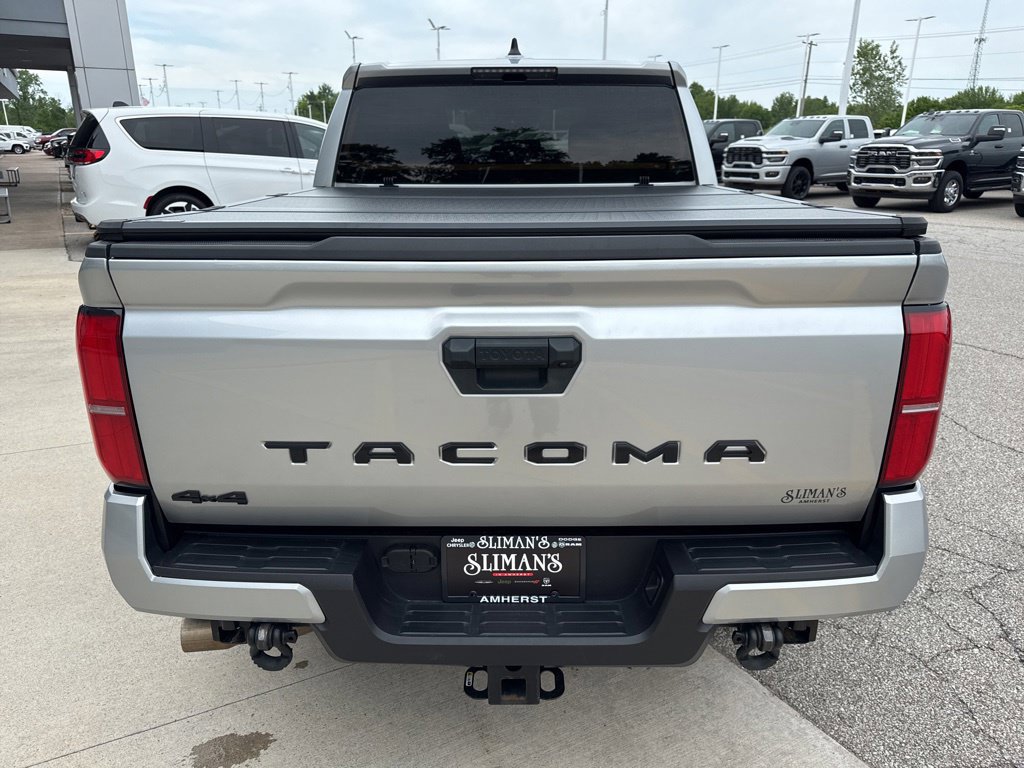 Used 2024 Toyota Tacoma TRD Off-Road AWD/4WD image 5