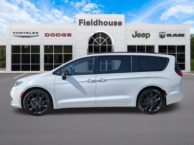 Used 2025 Chrysler Pacifica Limited FWD image 8