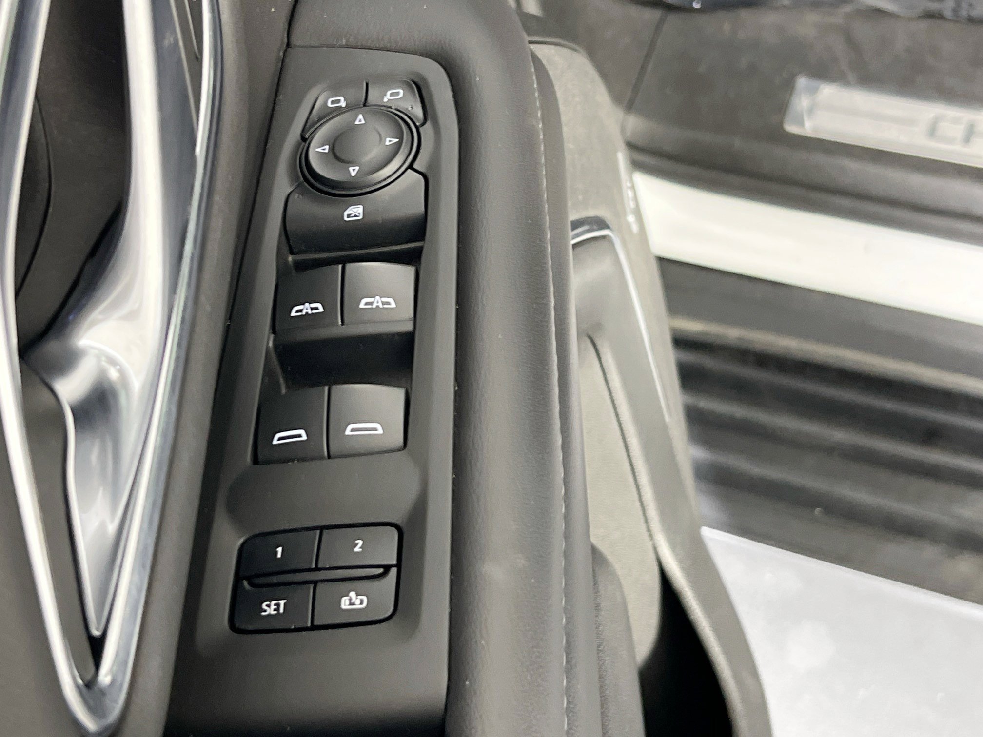 Used 2022 Chevrolet Tahoe LT image 17