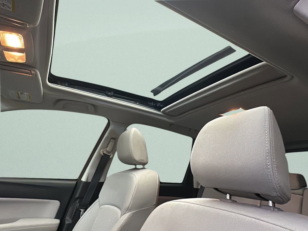 Used 2015 Subaru Forester 2.5i Premium w/ All-Weather Package image 9