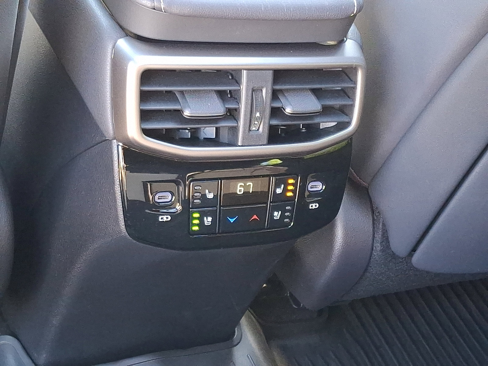 Used 2026 Lexus RX 450h AWD image 11