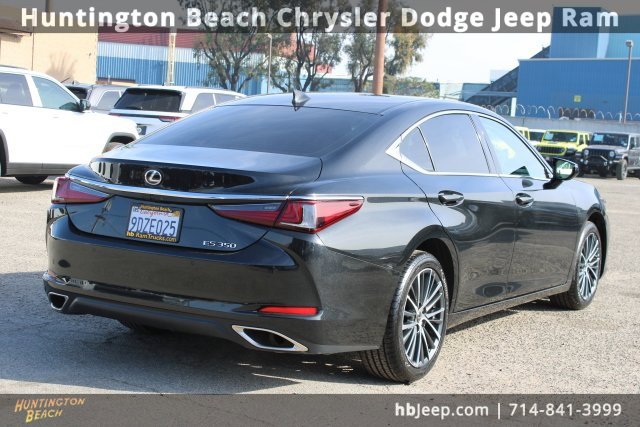Used 2023 Lexus ES 350 w/ Premium Package image 5