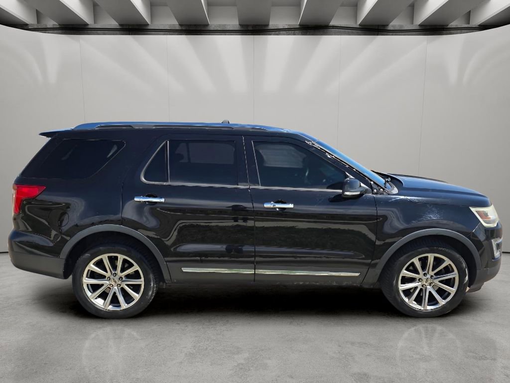 Used 2016 Ford Explorer Limited image 6