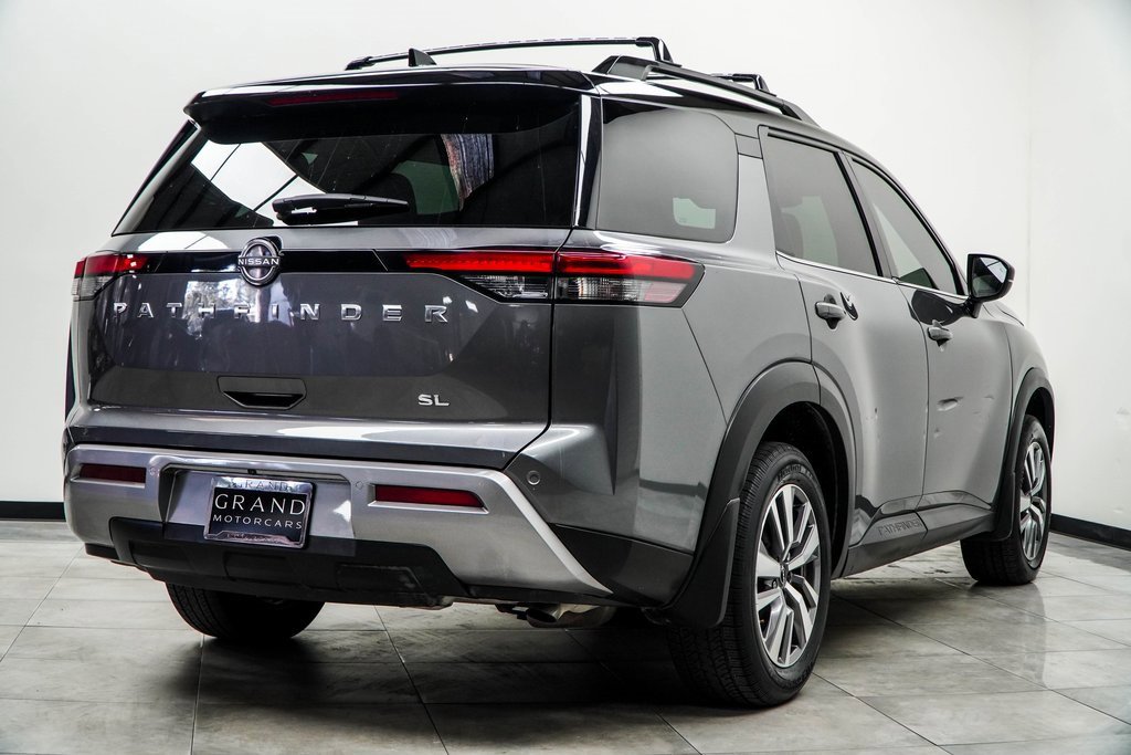 Used 2022 Nissan Pathfinder SL image 12