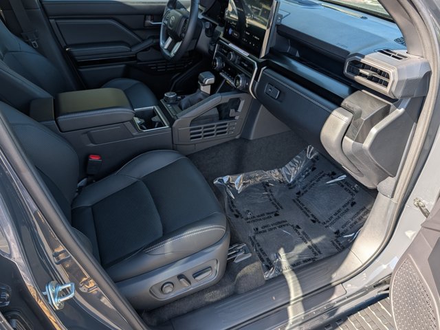 Used 2026 Toyota 4Runner Limited w/ Tow Technology Package AWD/4WD image 12