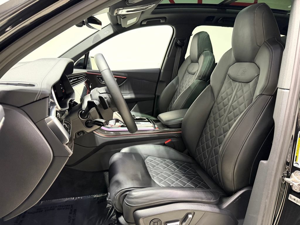 Used 2024 Audi SQ7 Premium Plus AWD/4WD image 11