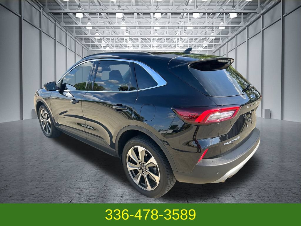 Used 2023 Ford Escape Platinum AWD/4WD image 3