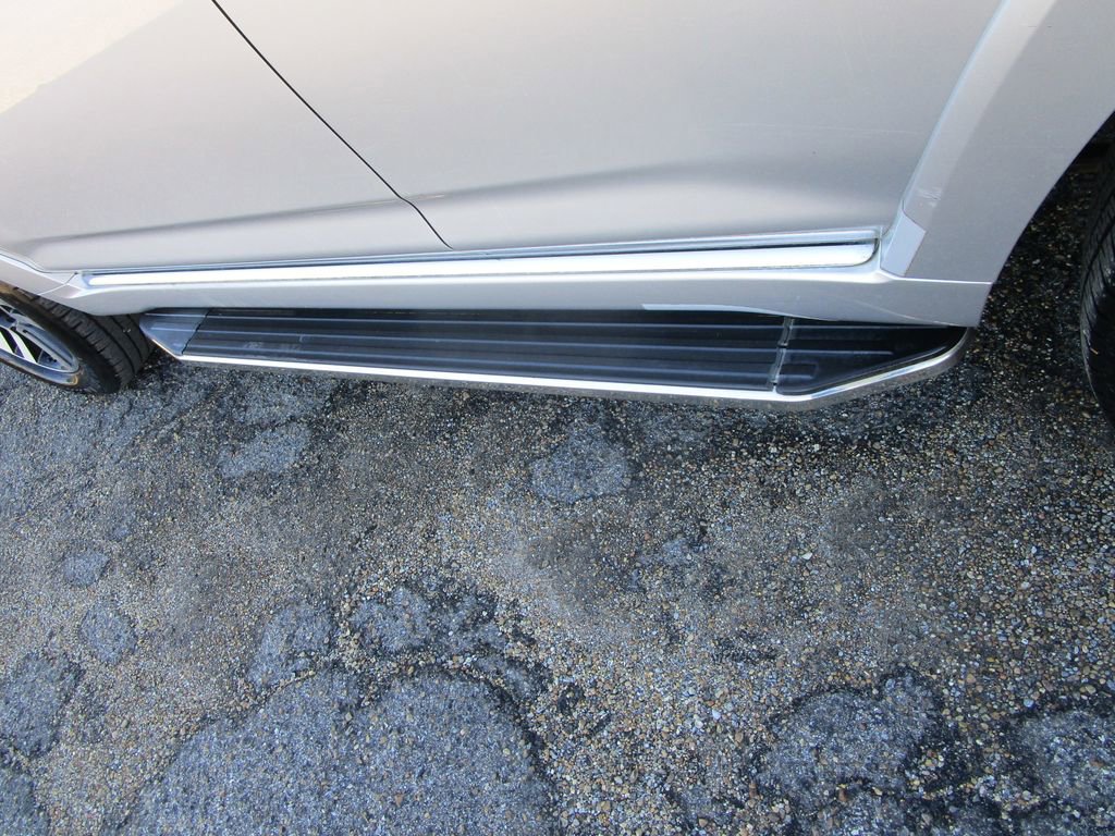 Used 2016 Toyota 4Runner Limited image 10