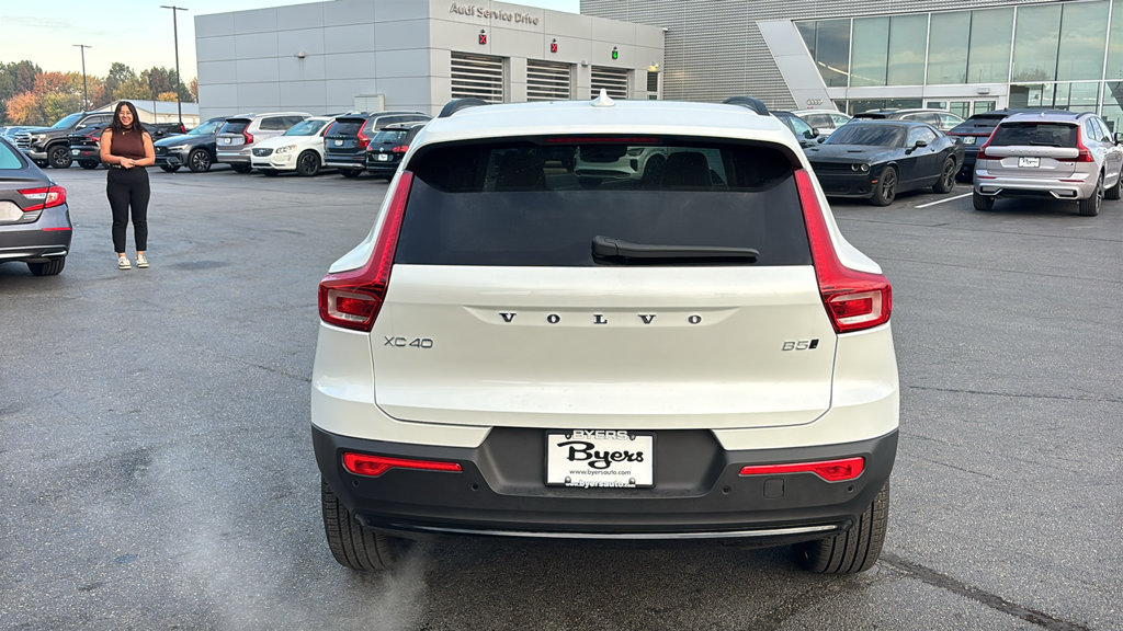New 2026 Volvo XC40 B5 Plus w/ Protection Package Premier AWD/4WD image 29
