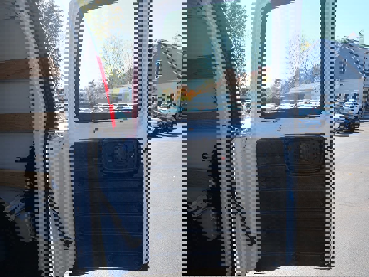 Used 2021 GMC Savana 2500 w/ Driver Convenience Package image 28