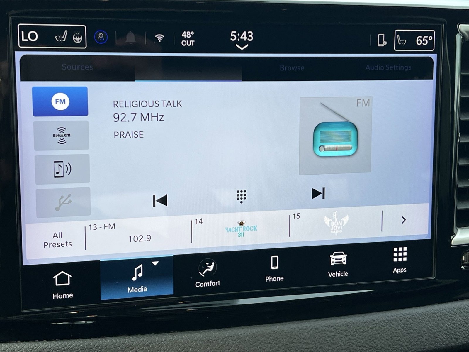Used 2025 Chrysler Pacifica Select FWD image 28