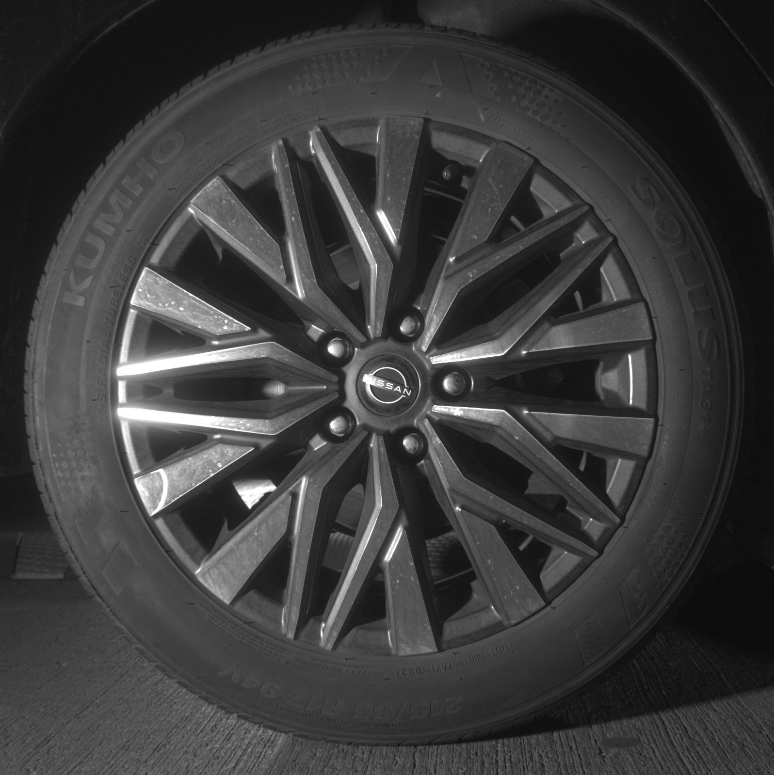 Used 2025 Nissan Altima 2.5 SV FWD image 15