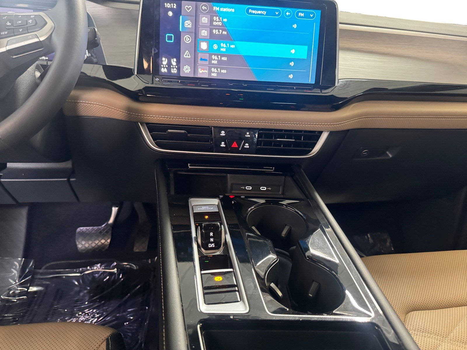 Used 2024 Volkswagen Atlas Cross Sport SE image 11