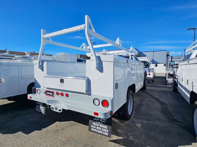 New 2026 Ford F450 XL w/ XL Chrome Package RWD image 2