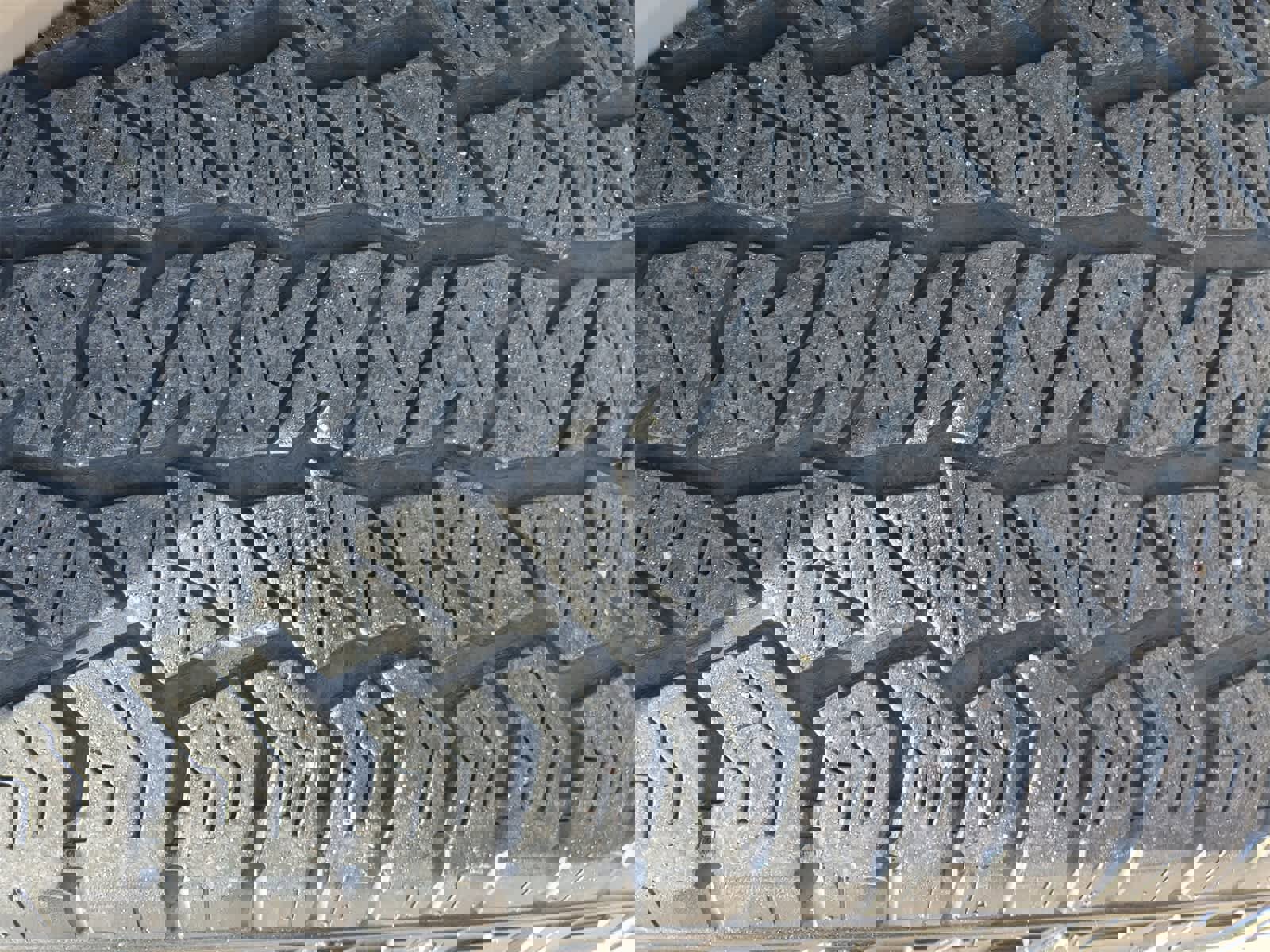 Used 2023 Nissan Frontier PRO-4X w/ Technology Package image 9