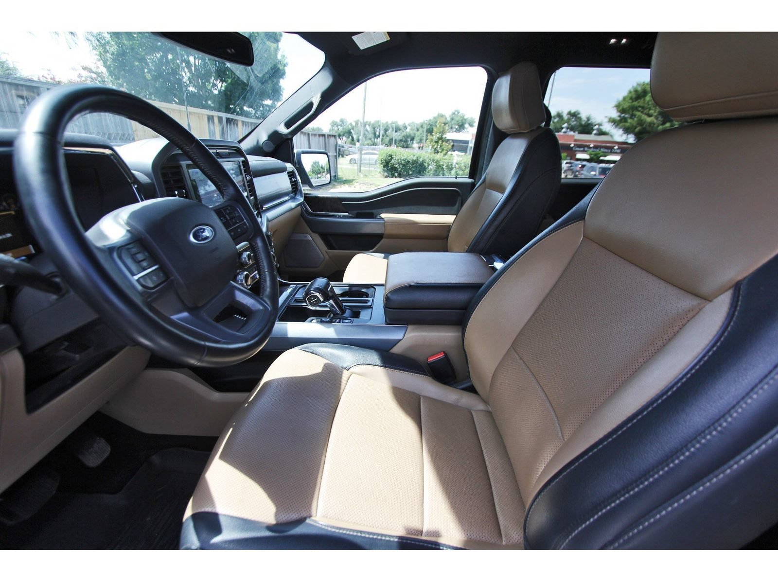 Used 2023 Ford F150 Lariat RWD image 17