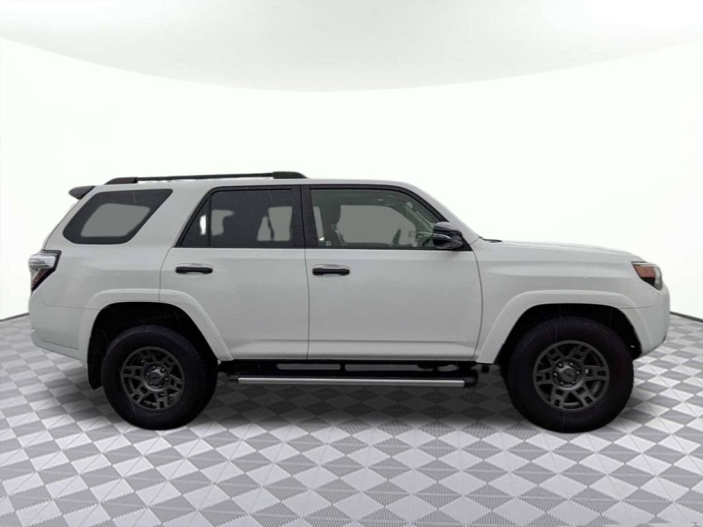 Used 2020 Toyota 4Runner Venture w/ Moonroof Package AWD/4WD image 2