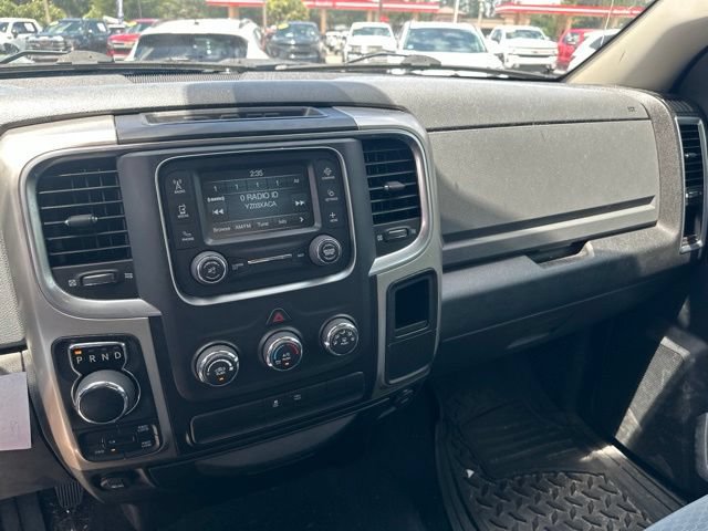 Used 2020 RAM 1500 Classic SLT AWD/4WD image 12