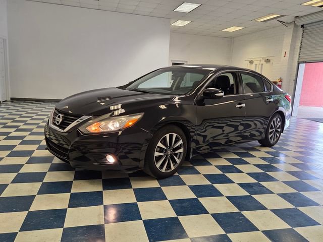 Used 2016 Nissan Altima 2.5 SV w/ Convenience Package FWD image 3