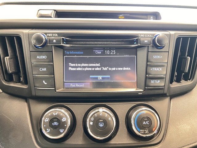 Used 2016 Toyota RAV4 LE image 19