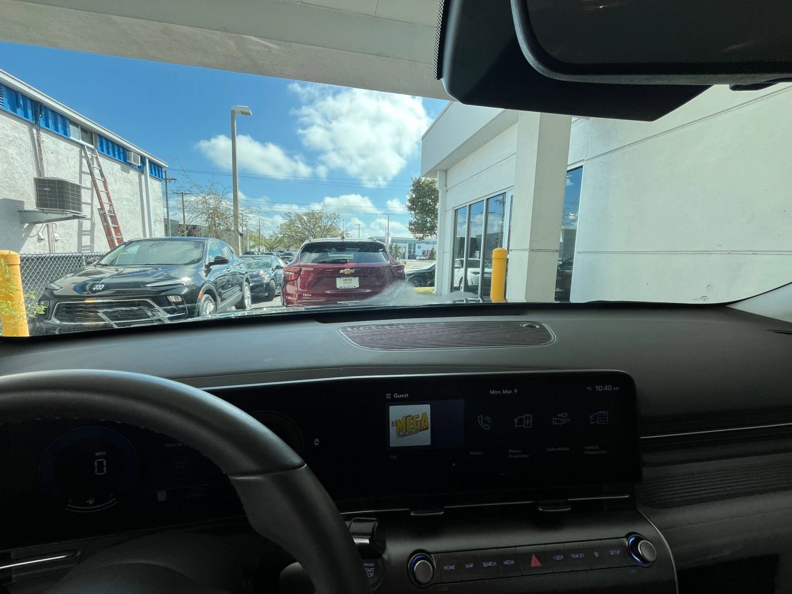 Used 2025 Hyundai Kona SEL image 33