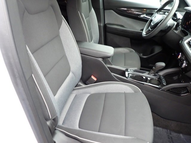 Used 2024 Chevrolet TrailBlazer LT image 12