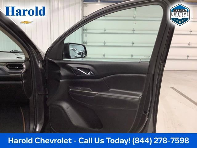 Used 2018 GMC Acadia SLE w/ Driver Alert Package I AWD/4WD image 10