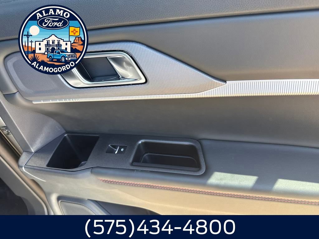 New 2025 Ford Explorer ST-Line w/ Premium Package image 19