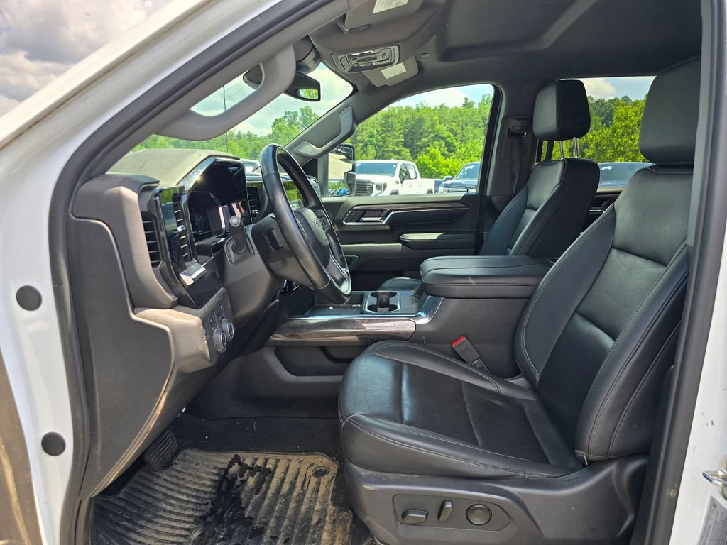 Certified 2024 Chevrolet Silverado 2500 LTZ w/ LTZ Plus Package AWD/4WD image 4