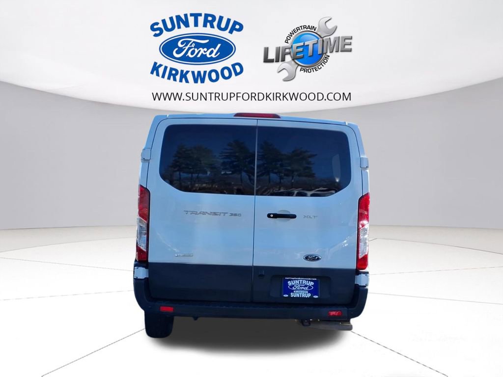 Used 2023 Ford Transit 350 XLT image 31