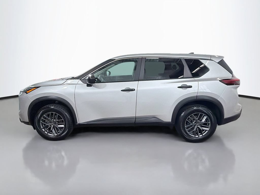 Used 2024 Nissan Rogue S FWD image 6