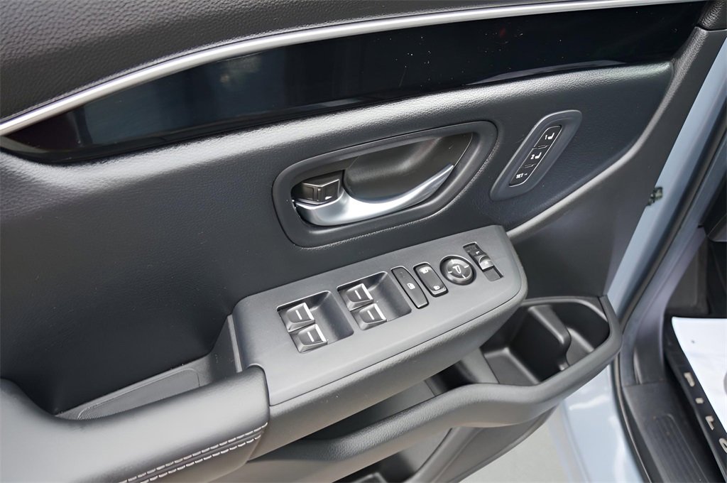 Used 2024 Honda Pilot Touring image 9