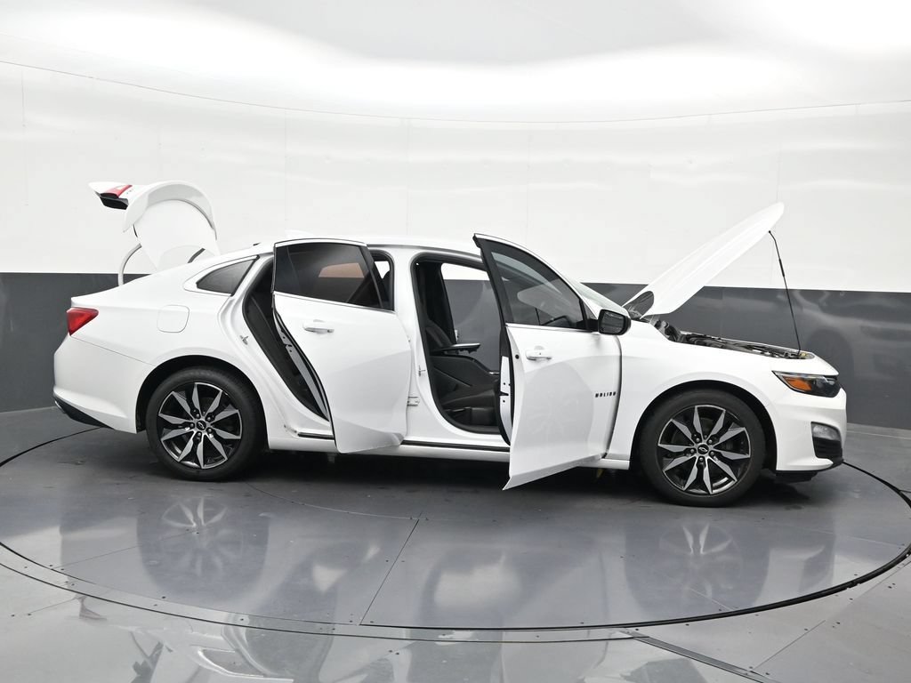 Used 2020 Chevrolet Malibu RS FWD image 32