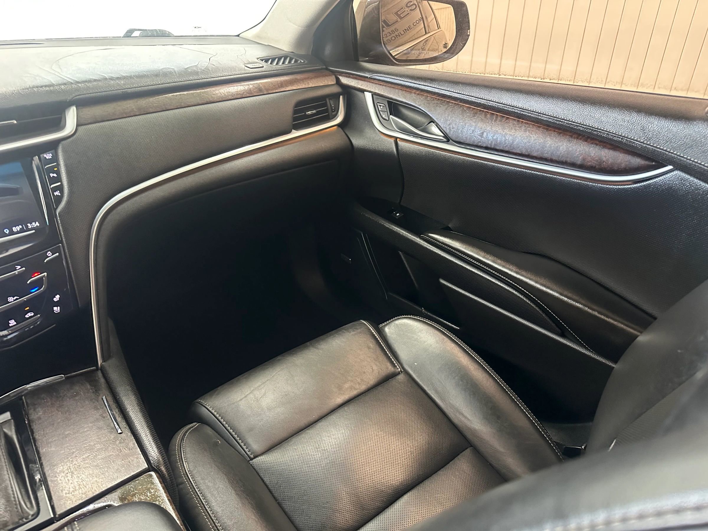 Used 2019 Cadillac XTS Luxury image 17