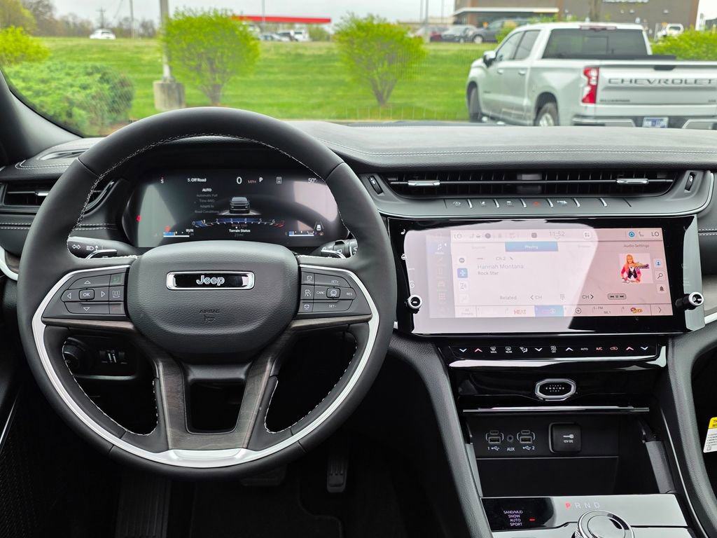 New 2026 Jeep Grand Cherokee Limited image 38