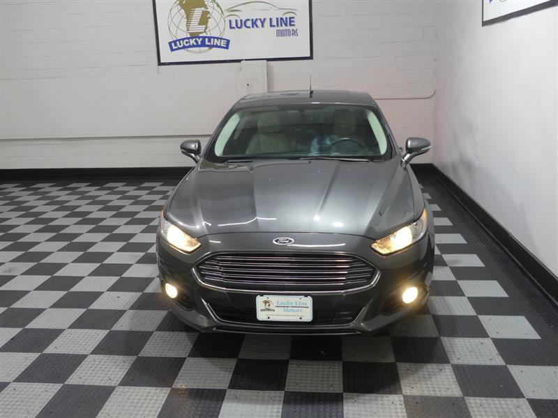 Used 2016 Ford Fusion Titanium FWD image 3