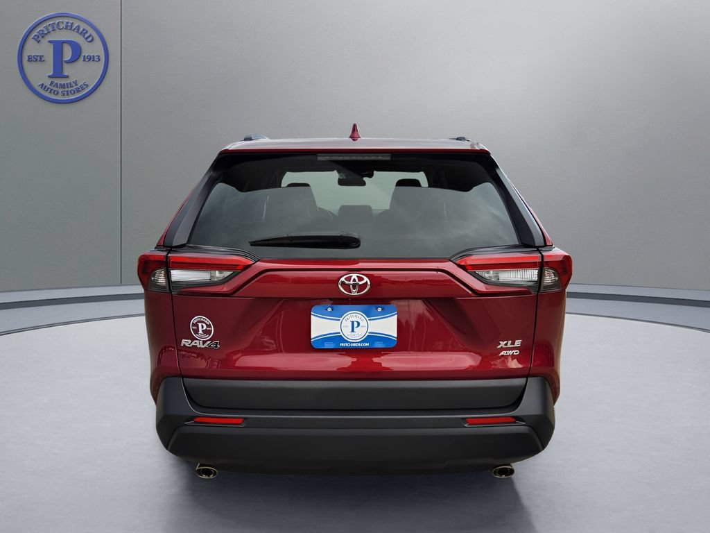 Used 2019 Toyota RAV4 XLE Premium w/ Cold Weather Package AWD/4WD image 6