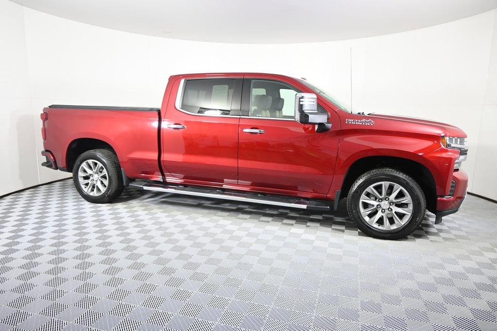 Used 2022 Chevrolet Silverado 1500 High Country w/ Technology Package image 9
