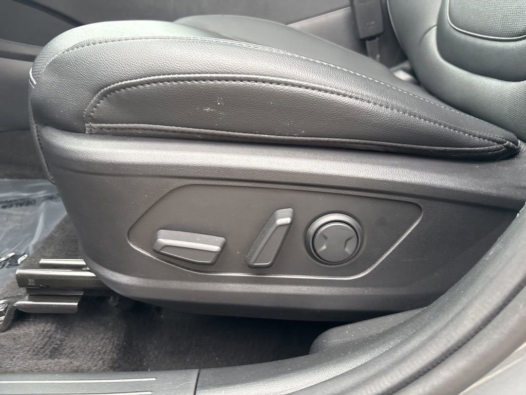 Used 2024 Hyundai Santa Cruz Night image 23