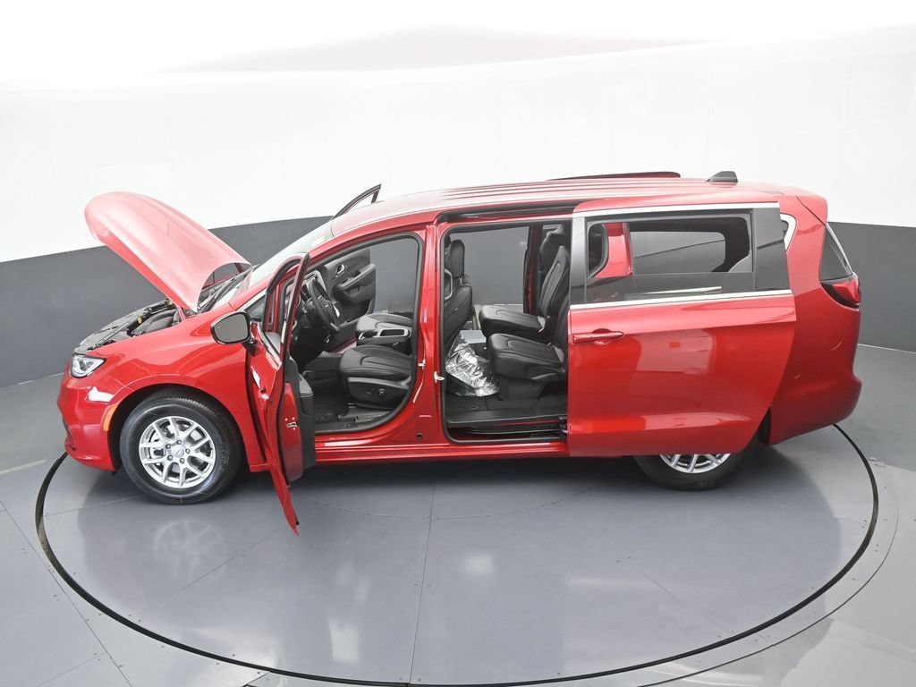 New 2026 Chrysler Pacifica Select FWD image 62