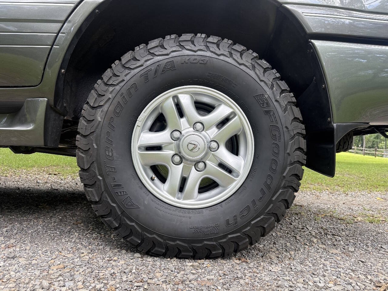 Used 2002 Lexus LX 470 4WD image 13