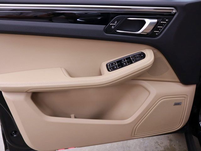 New 2024 Porsche Macan image 23