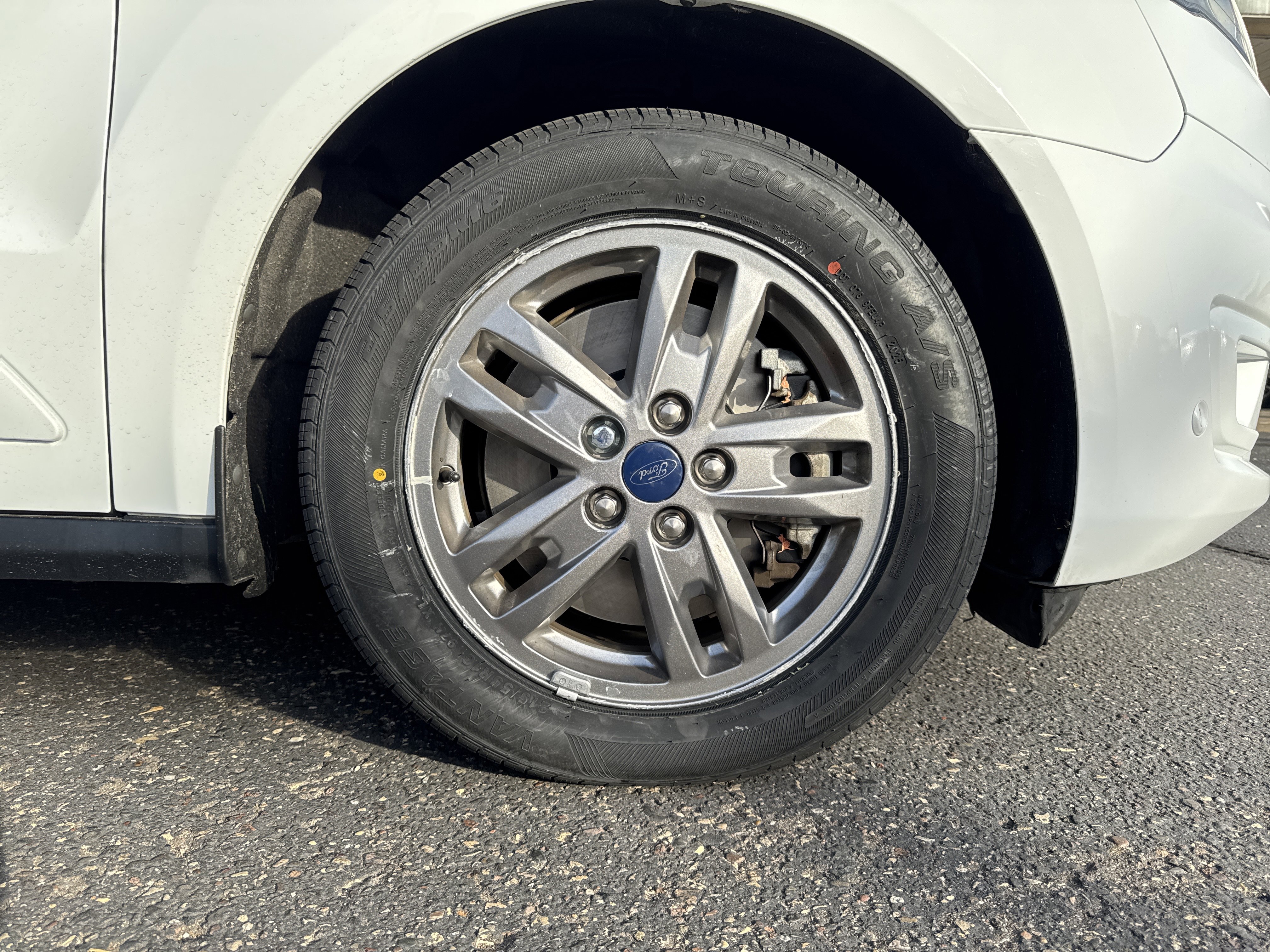 Used 2022 Ford Transit Connect XLT image 9