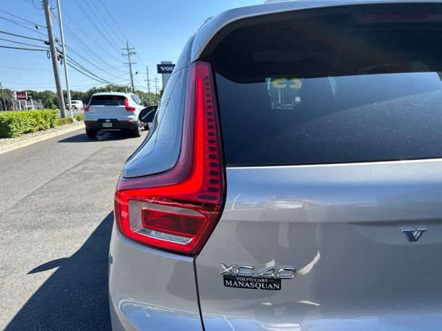 Certified 2025 Volvo XC40 B5 Plus AWD/4WD image 10