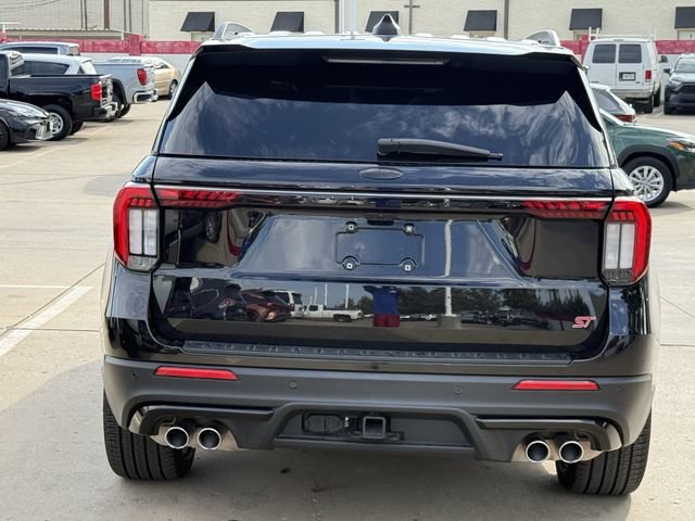 Used 2025 Ford Explorer ST RWD image 5