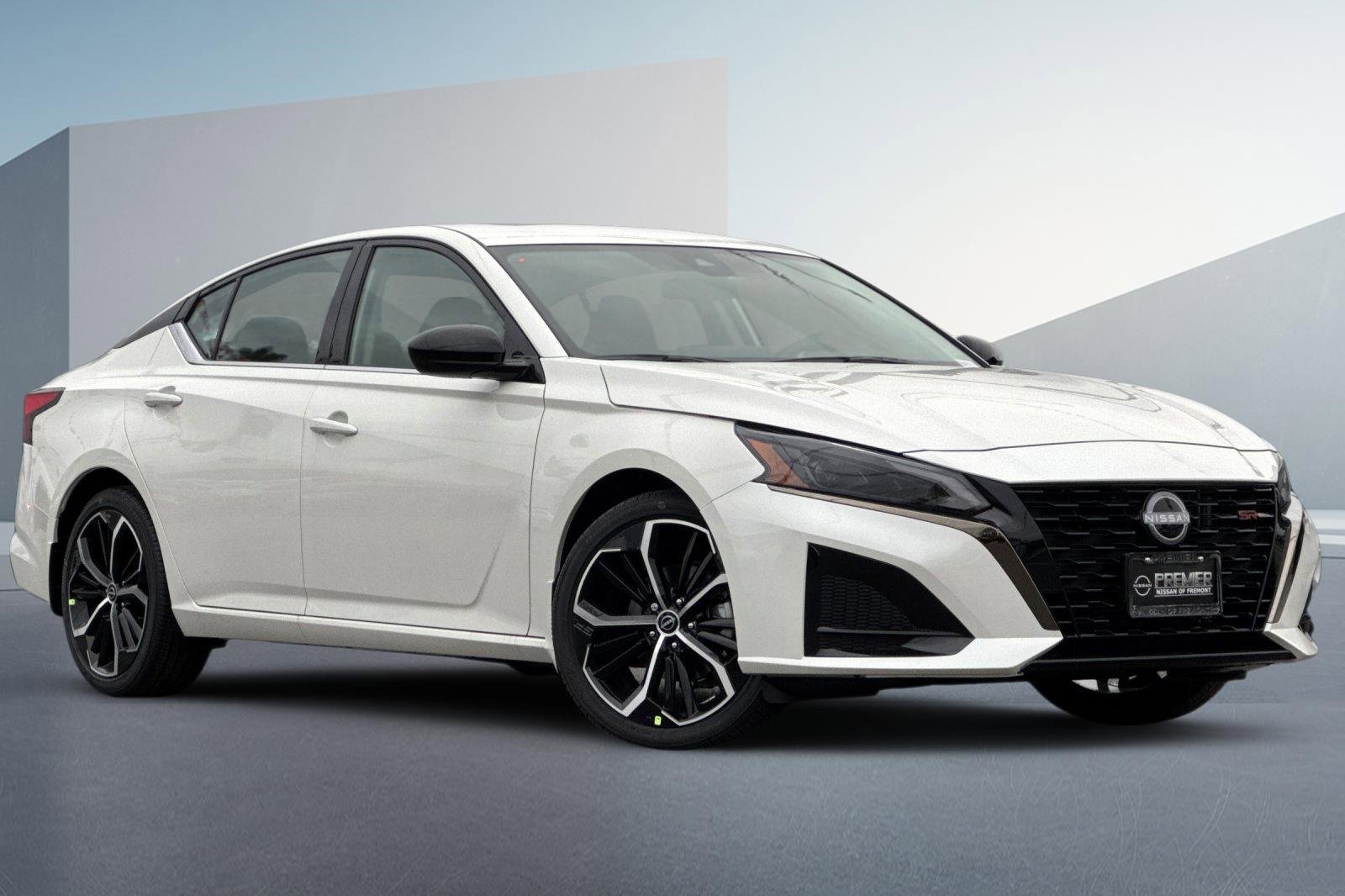 New 2025 Nissan Altima 2.5 SR w/ SR Premium Package video 2